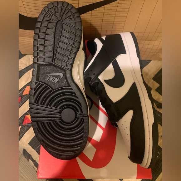 BRAND NEW IN BOX Nike Dunk low🔥 - Picture 6 of 6